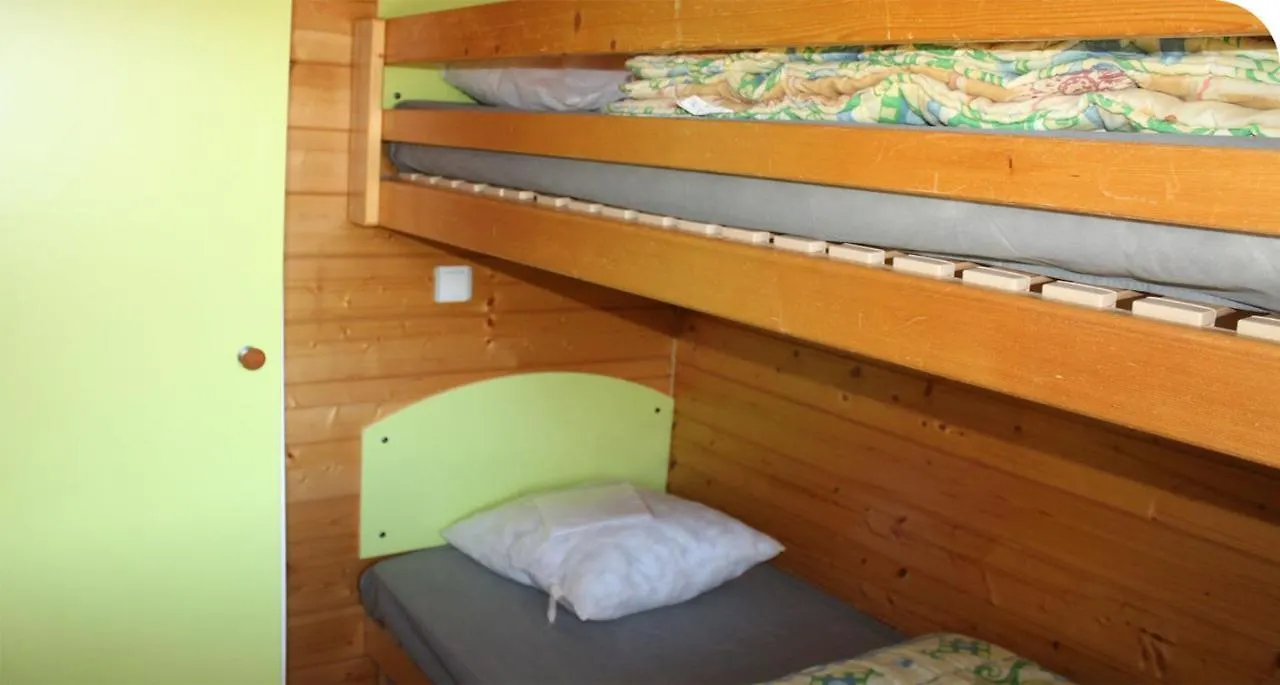 Camping Onlycamp Pierre & Sources Volvic 0*,  France