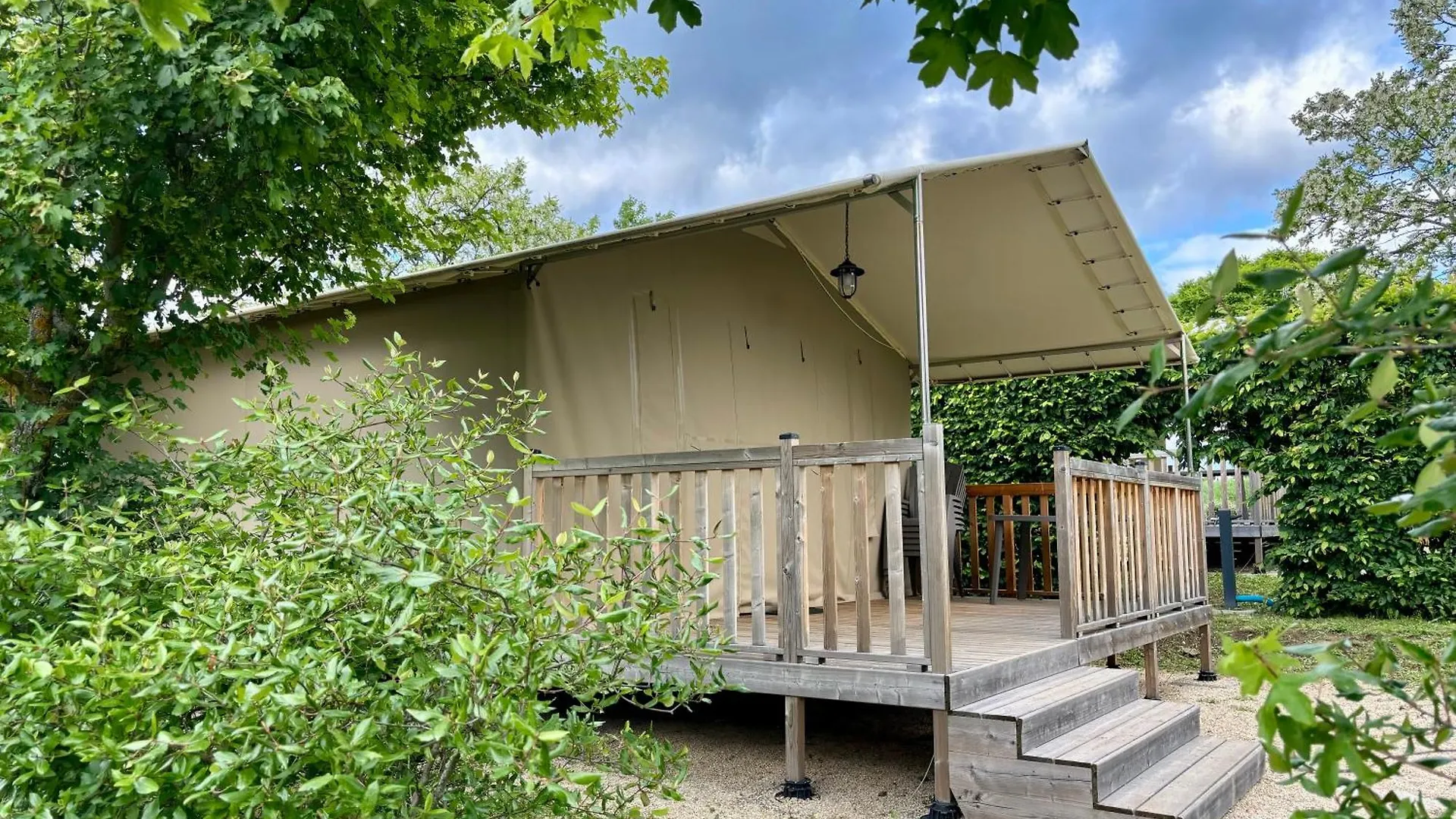 Camping Onlycamp Pierre & Sources Volvic 0*,  France